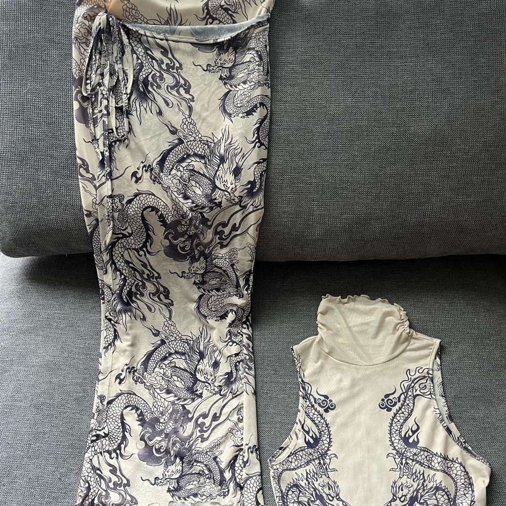 SHEIN Dragon Print Skirt Set in Cream and Black